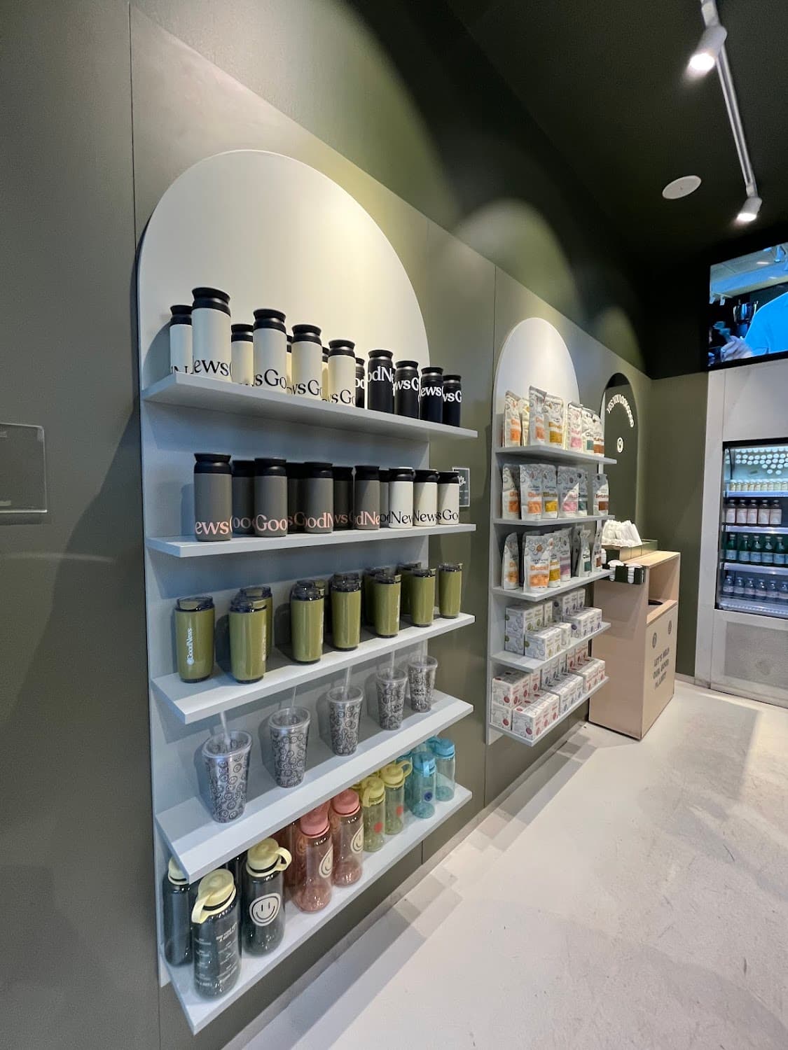 Goodnews - Boulevard de la Madeleine — specialty coffee shop in Paris (photo 2)