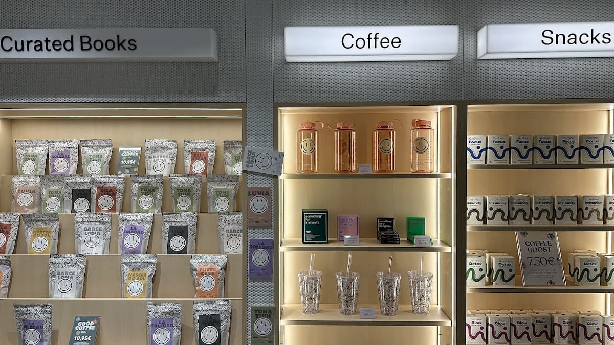 GoodNews Cafe Poissonnière — specialty coffee shop in Paris (photo 8)