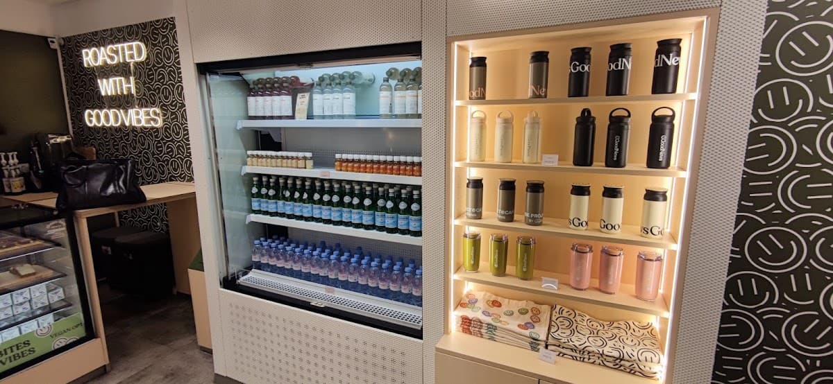 GoodNews Cafe Poissonnière — specialty coffee shop in Paris (photo 7)