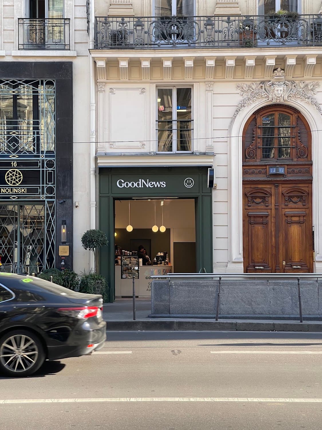 Goodnews Opéra — specialty coffee shop in Paris (photo 3)