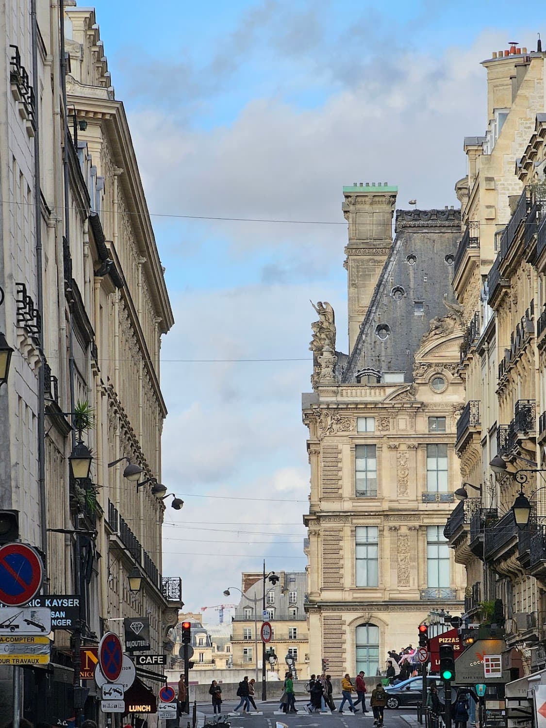 GoodNews - Rue du Bac — specialty coffee shop in Paris (photo 7)