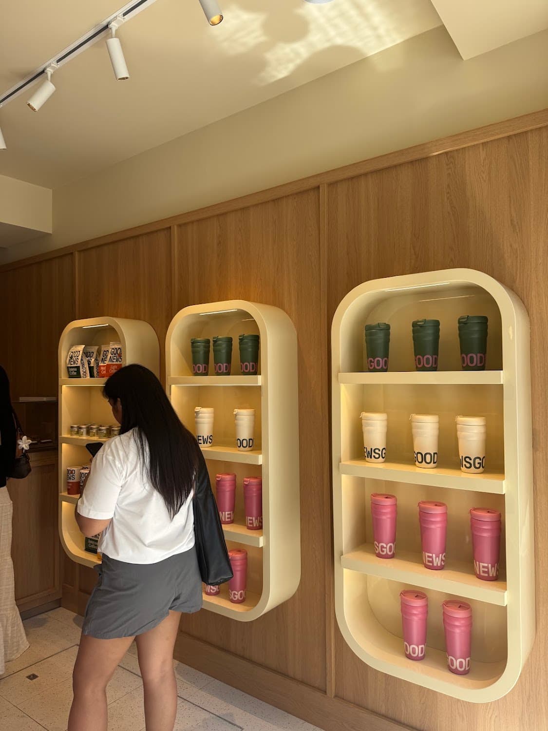 GoodNews Rue du Four — specialty coffee shop in Paris