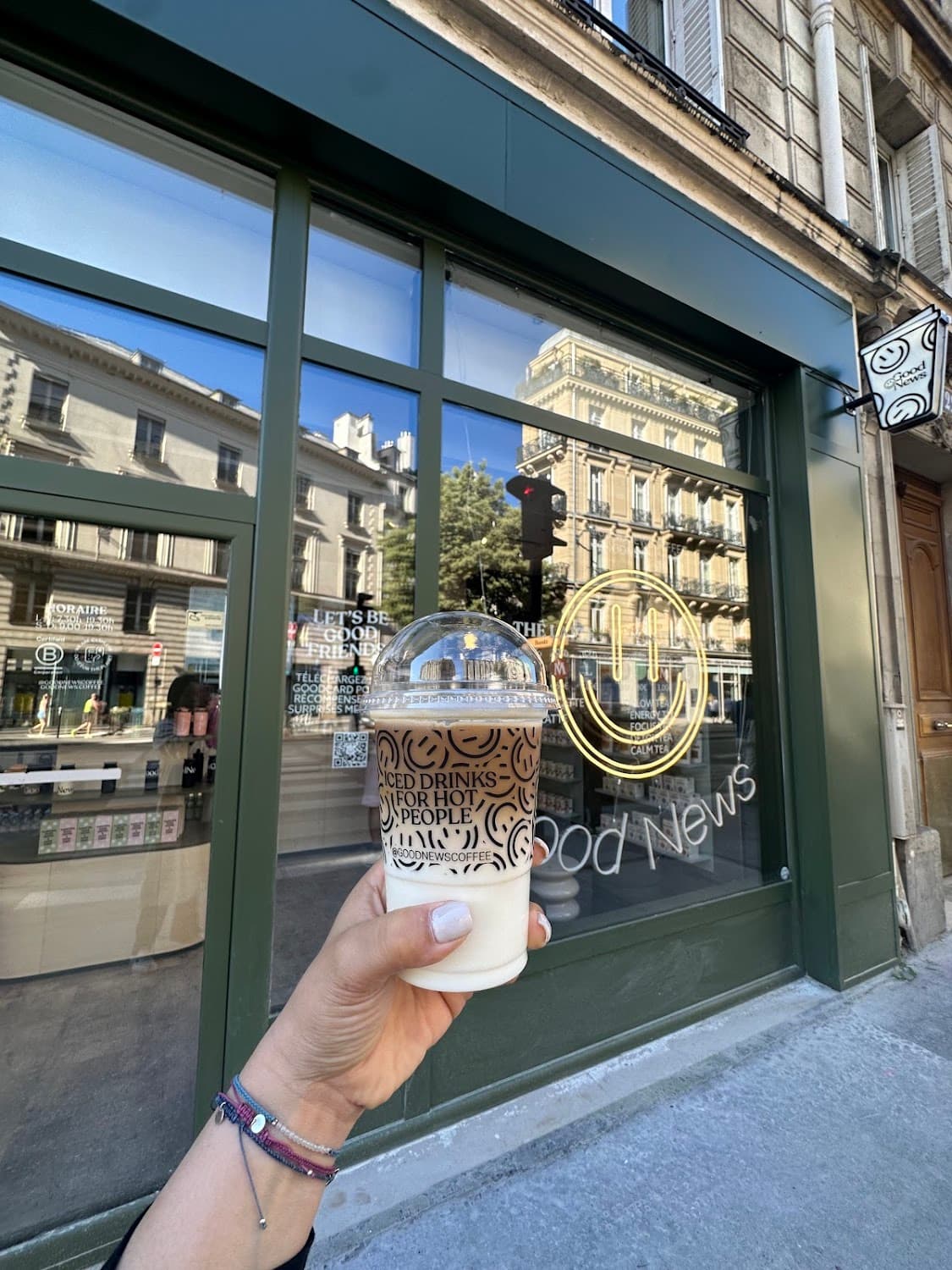 Goodnews - Rue La Fayette, specialty coffee shop in Paris