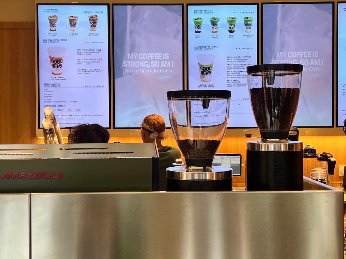 GoodNews Saint-Michel — specialty coffee shop in Paris (photo 6)