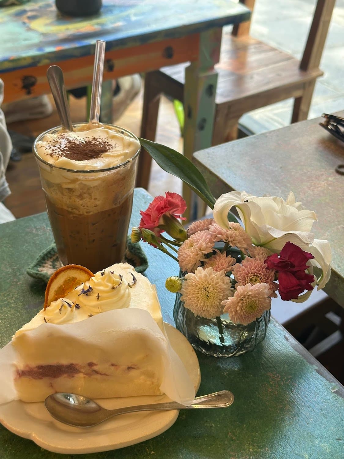 Hà Nội 1988 Flowers and Archives, specialty coffee shop in Paris (photo 2)