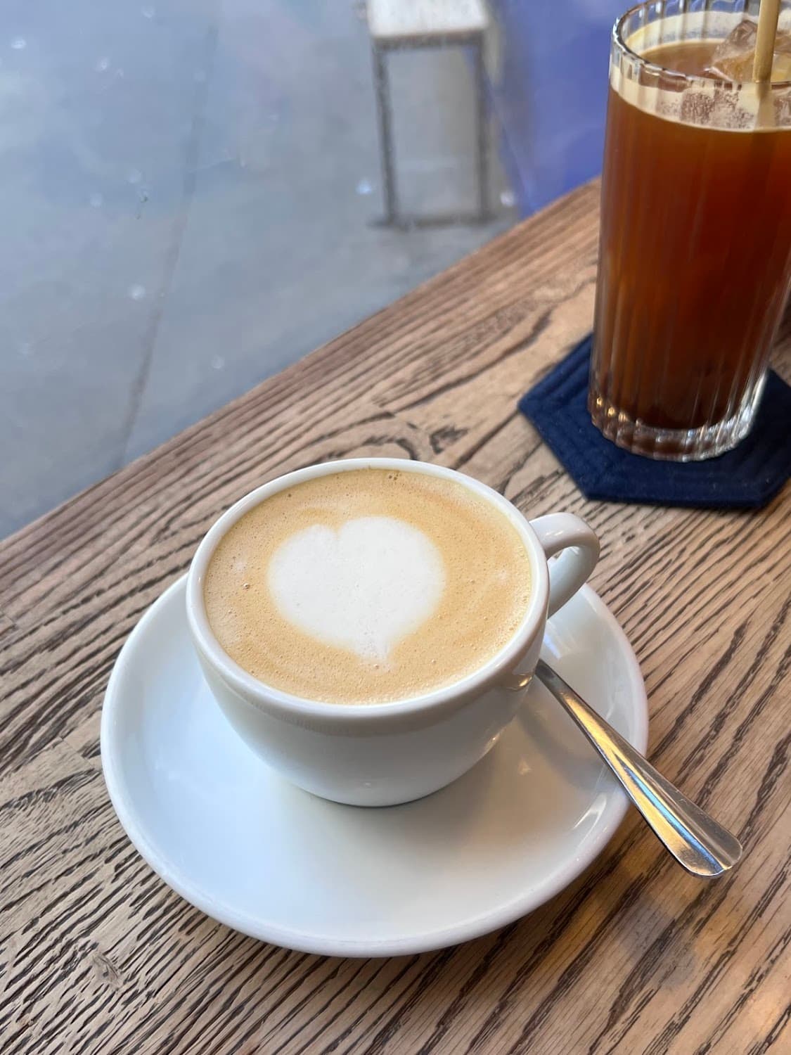 Hexagone Café, specialty coffee shop in Paris (photo 6)