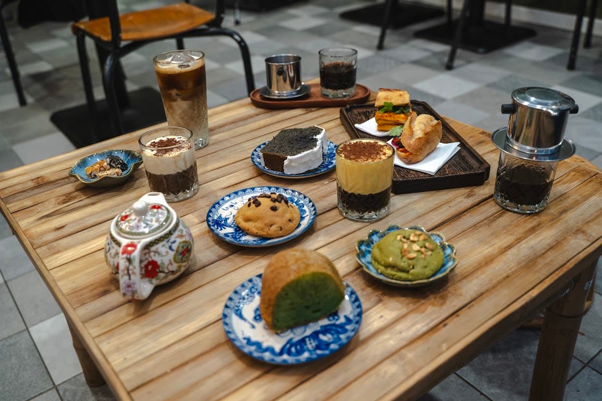 Hoa Cà Phê, specialty coffee shop in Paris (photo 7)