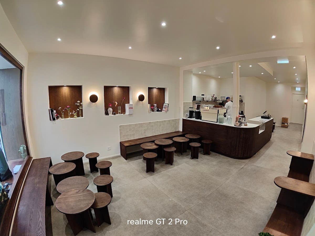 Huddle Coffee — specialty coffee shop in Paris (photo 6)