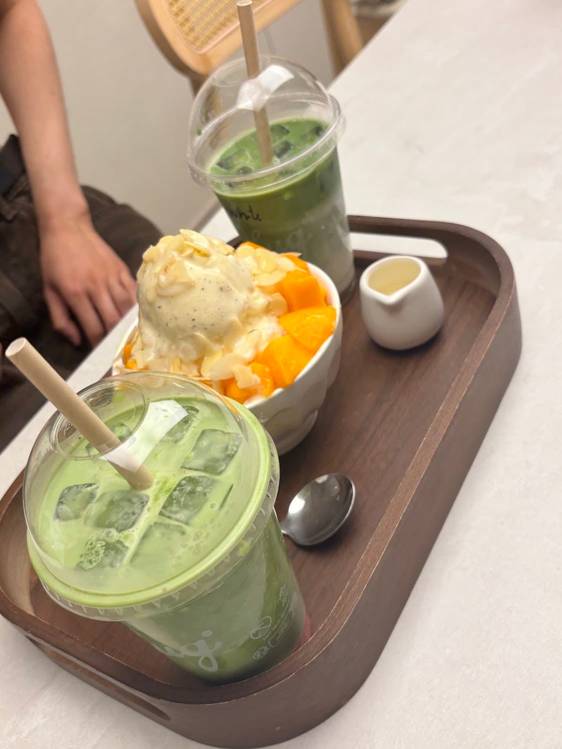 HUG Bingsu Coffee — specialty coffee shop in Paris (photo 1)