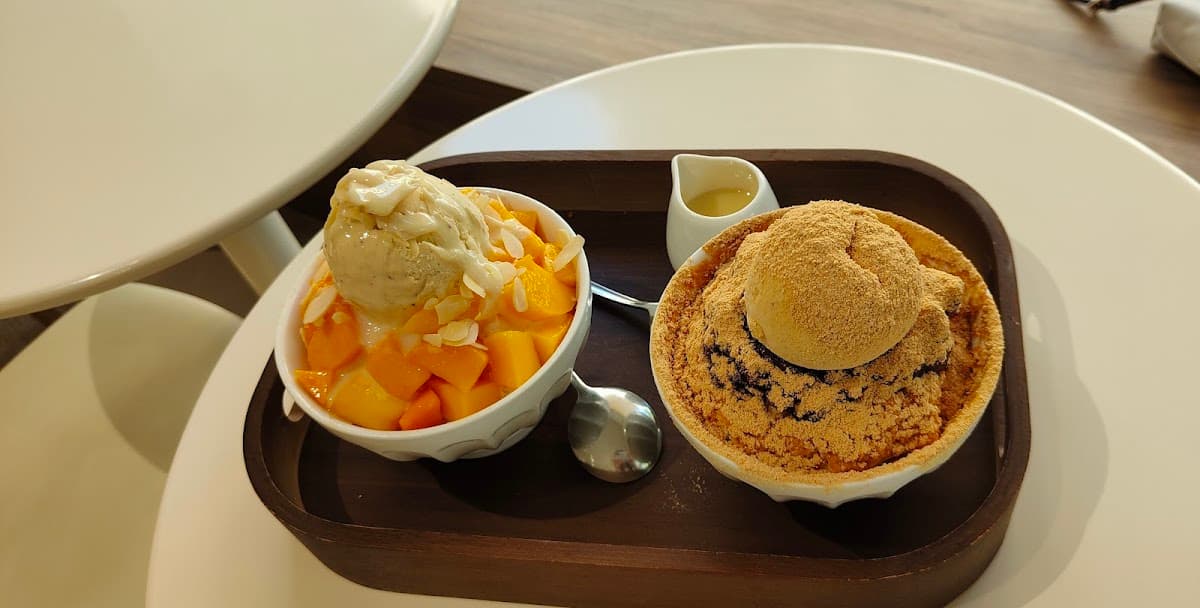 HUG Bingsu Coffee — specialty coffee shop in Paris (photo 7)
