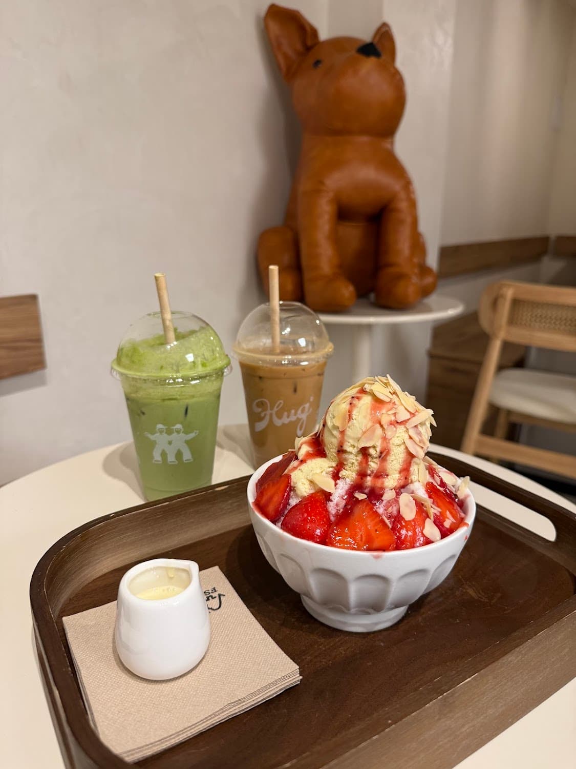 HUG Bingsu Coffee, specialty coffee shop in Paris