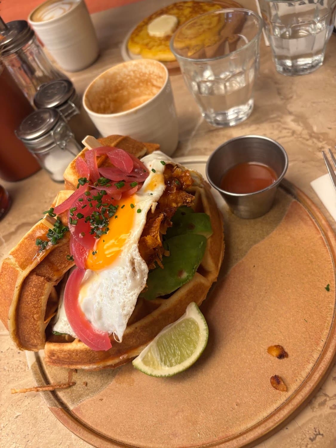Immersion Montmartre - Brunch & Coffee — specialty coffee shop in Paris (photo 1)