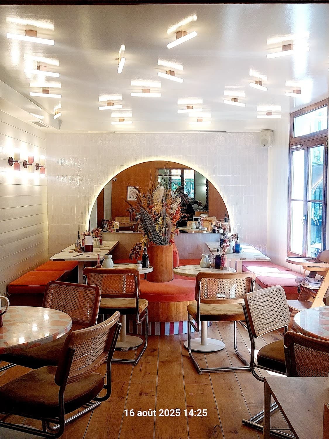 Immersion - Rue Montmartre, specialty coffee shop in Paris (photo 3)