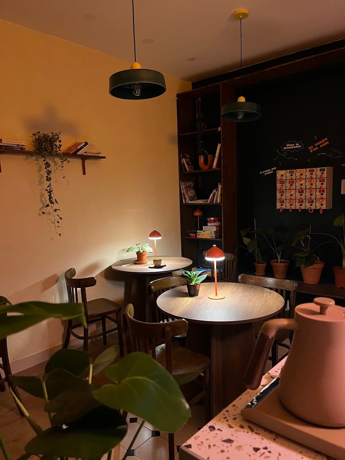 IN THE BOX - Espace de déconnexion digitale, specialty coffee shop in Paris