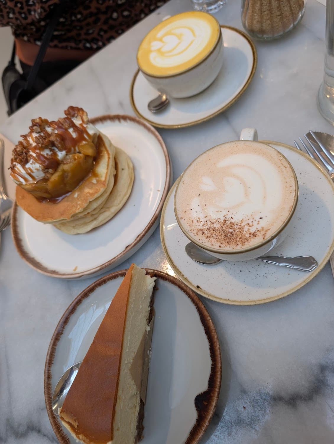 Inform coffe shop — specialty coffee shop in Paris (photo 5)