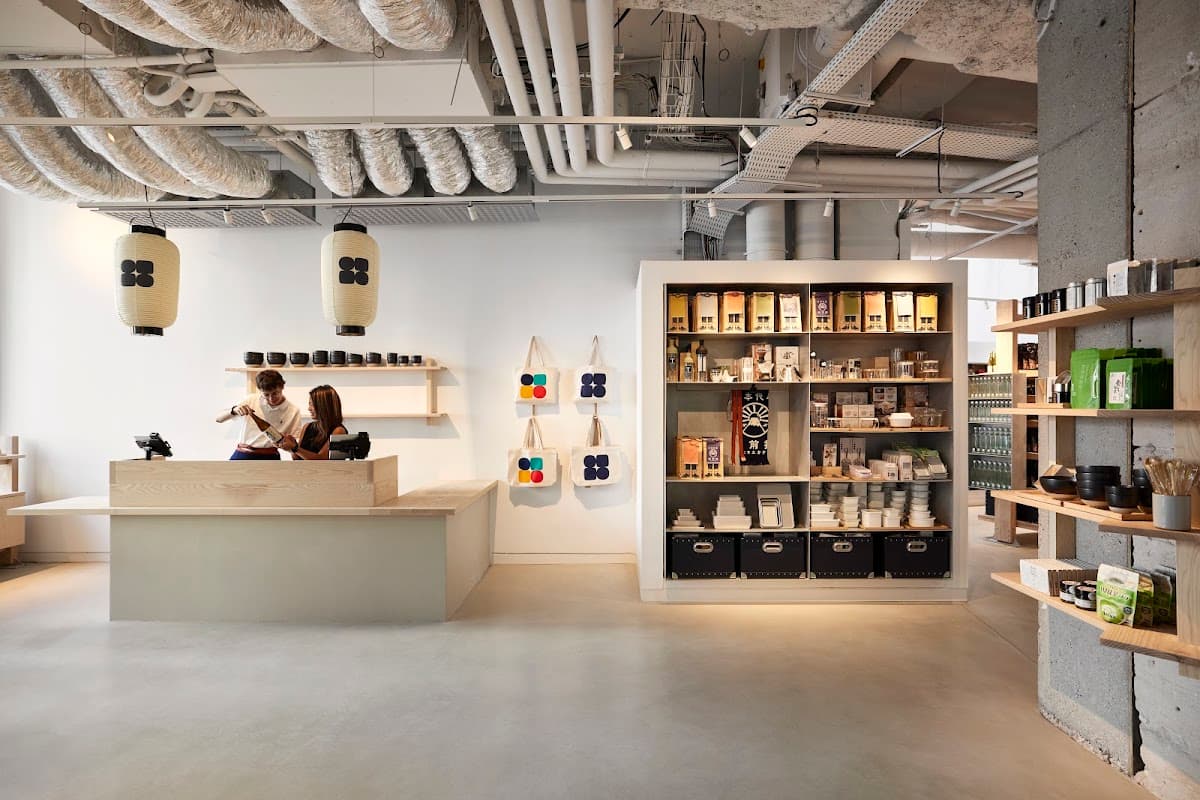 iRASSHAi — specialty coffee shop in Paris (photo 3)