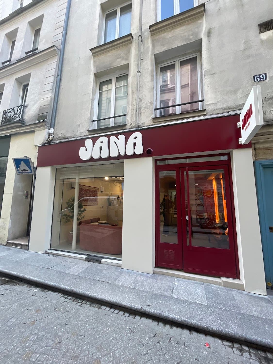 JANA Coffee Club — specialty coffee shop in Paris (photo 7)