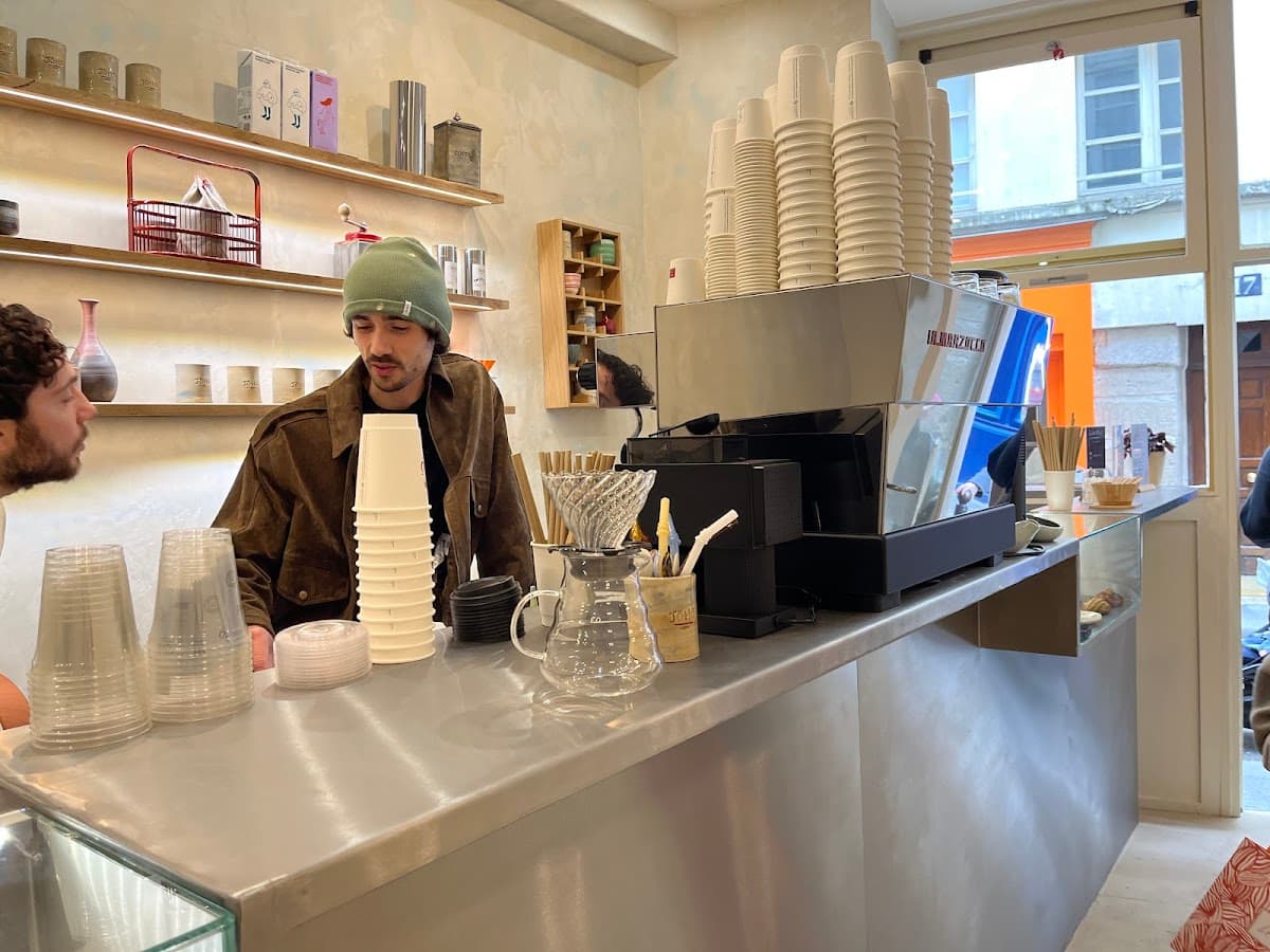 Jōhō — specialty coffee shop in Paris (photo 4)