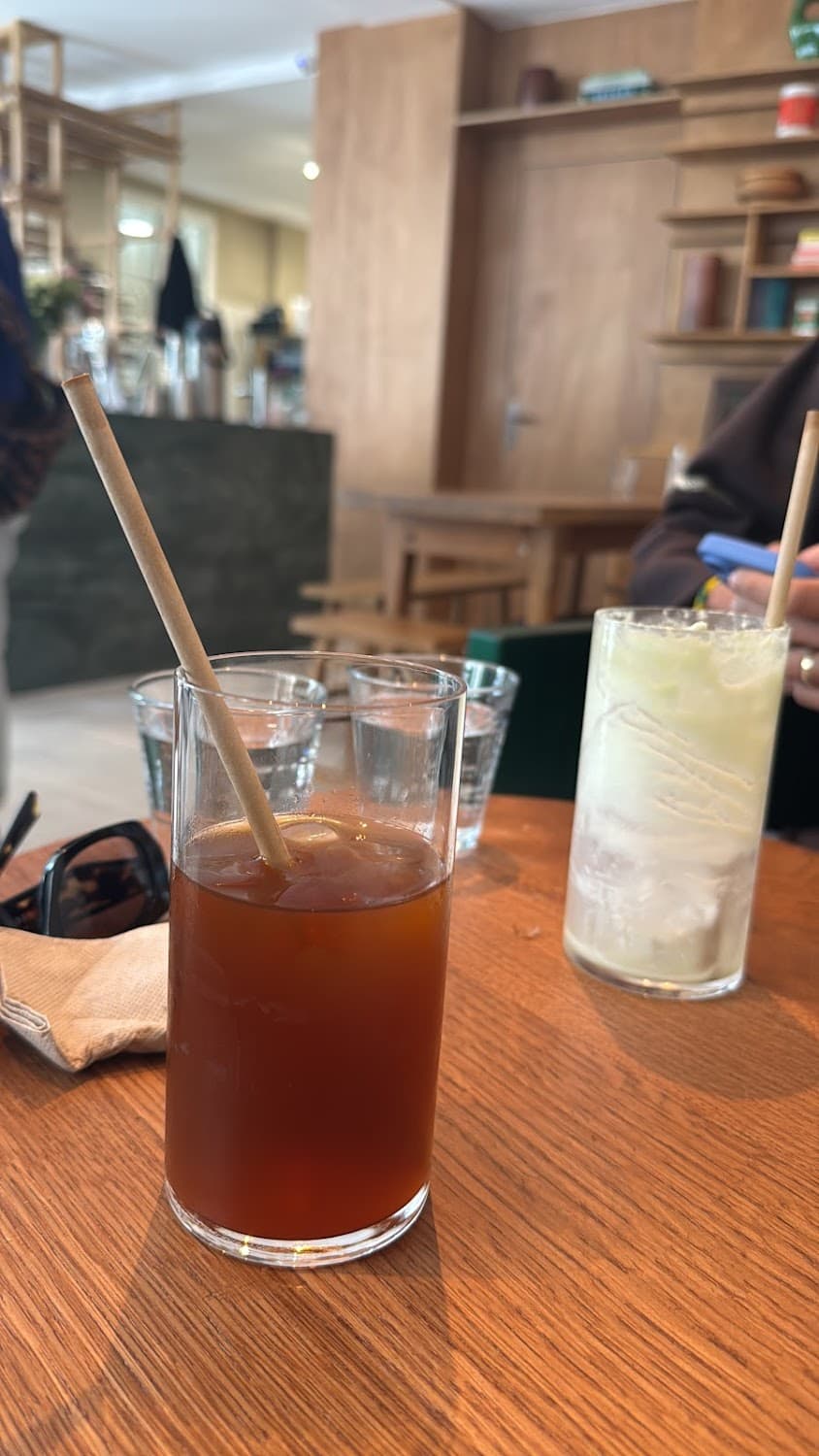 JOY X BECK — specialty coffee shop in Paris (photo 2)