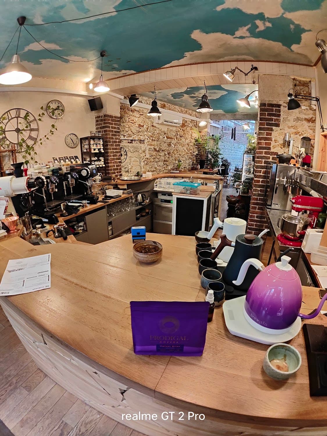 Kabane — specialty coffee shop in Paris (photo 5)