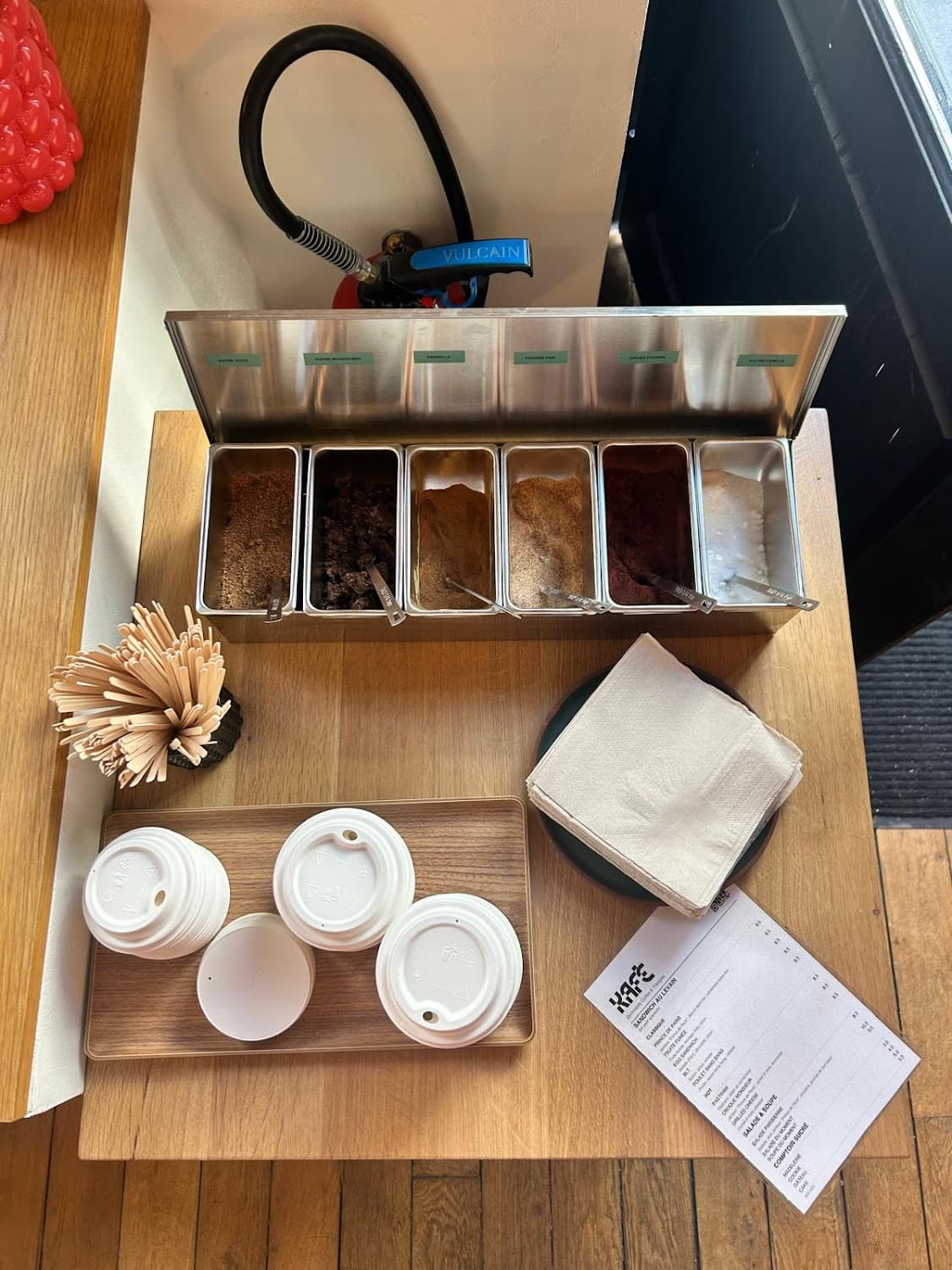 Kafé — specialty coffee shop in Paris (photo 7)