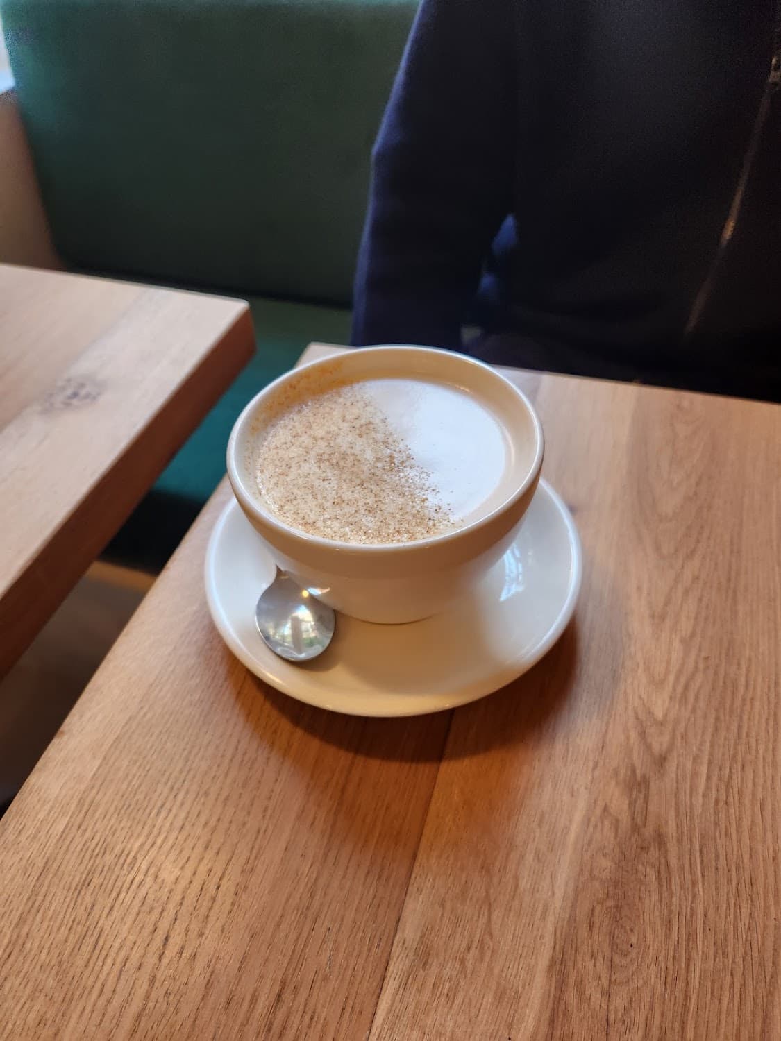 Kafé — specialty coffee shop in Paris (photo 6)