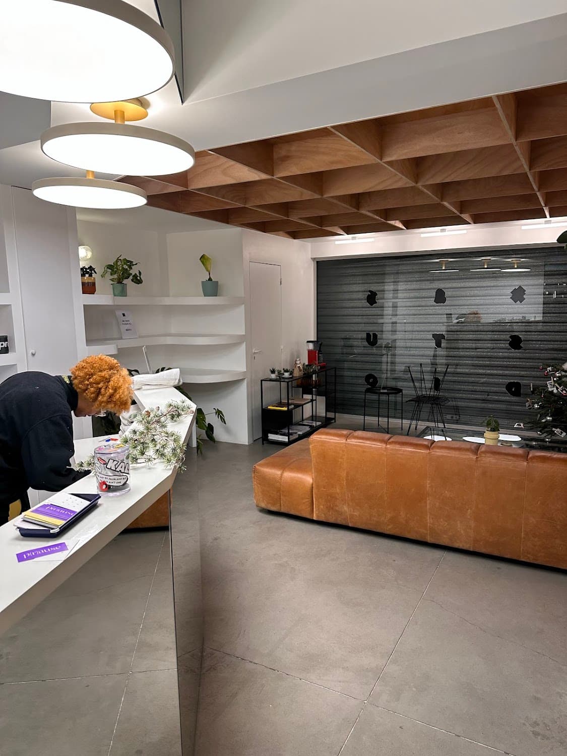 KAH — specialty coffee shop in Paris (photo 6)