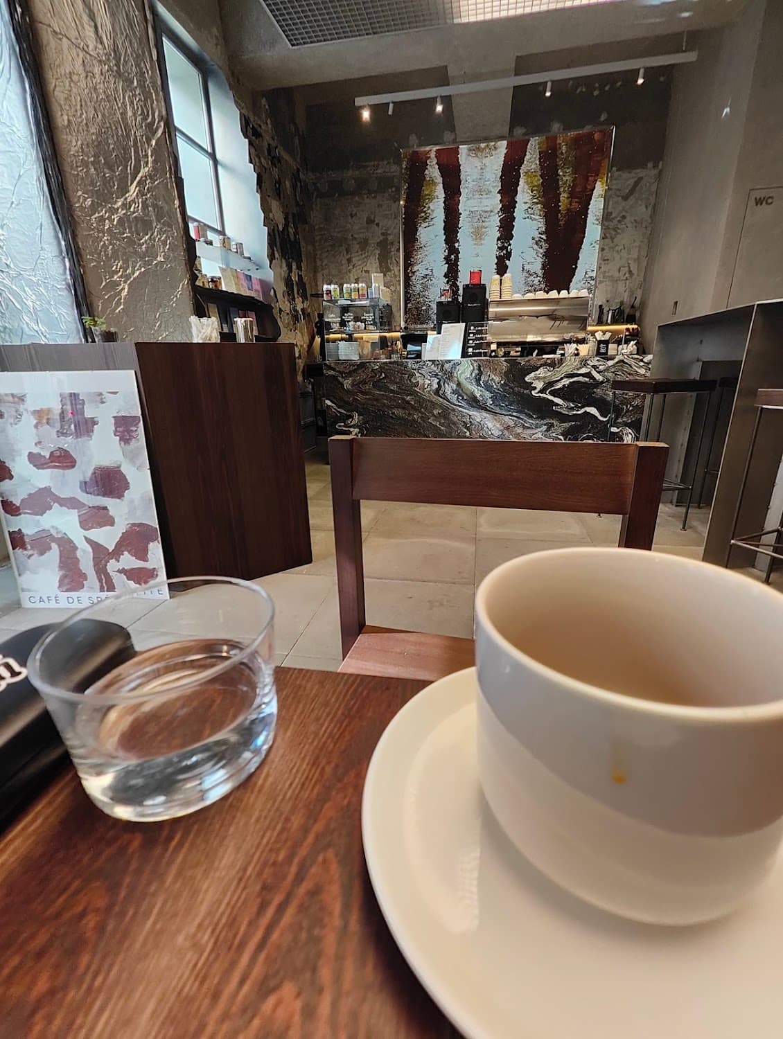 KALVE Coffee Caumartin — specialty coffee shop in Paris (photo 4)