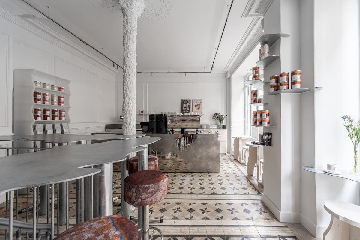 KALVE Coffee Desaix — specialty coffee shop in Paris (photo 1)
