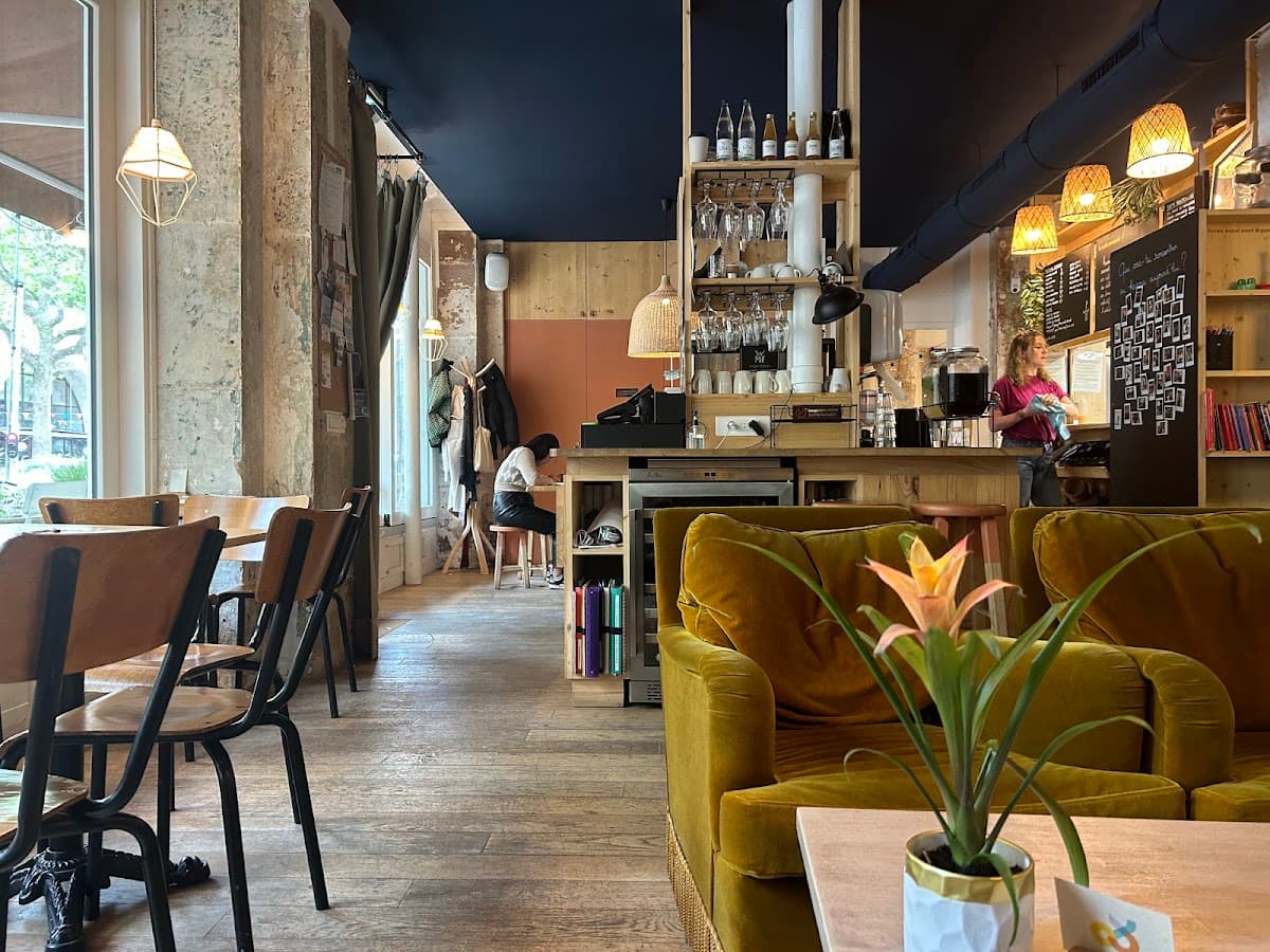 kawaa Daumesnil — specialty coffee shop in Paris (photo 2)