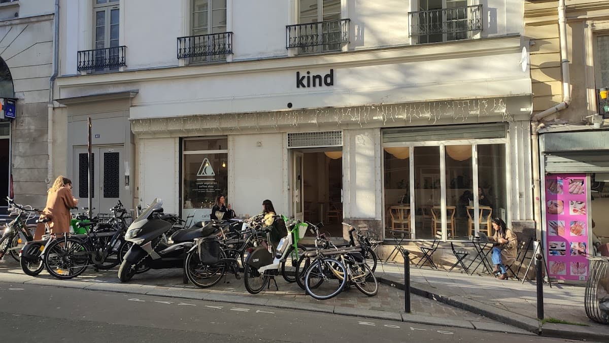 Kind Yoga — specialty coffee shop in Paris (photo 5)
