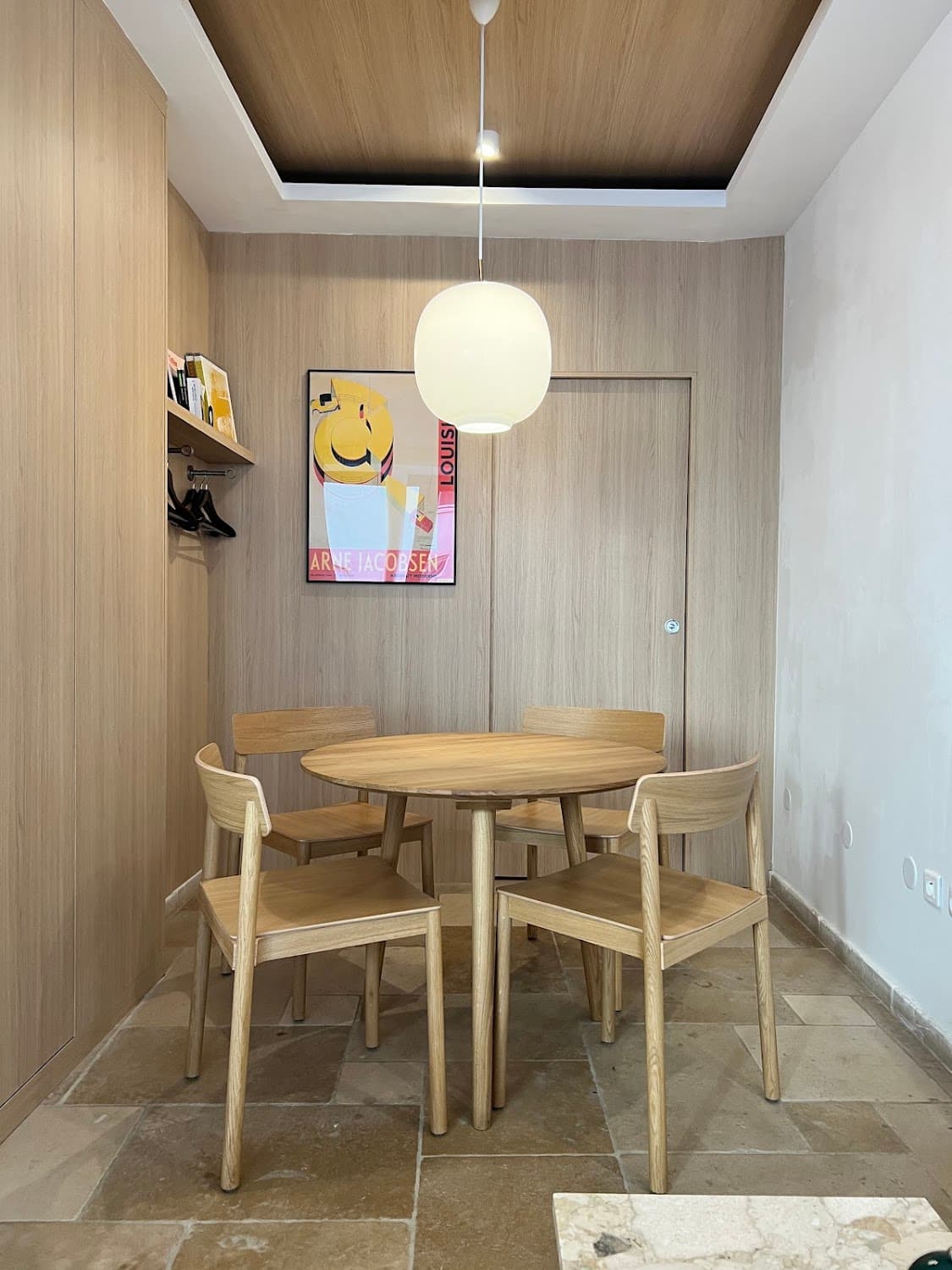 Klover Coffee Showroom — specialty coffee shop in Paris (photo 1)