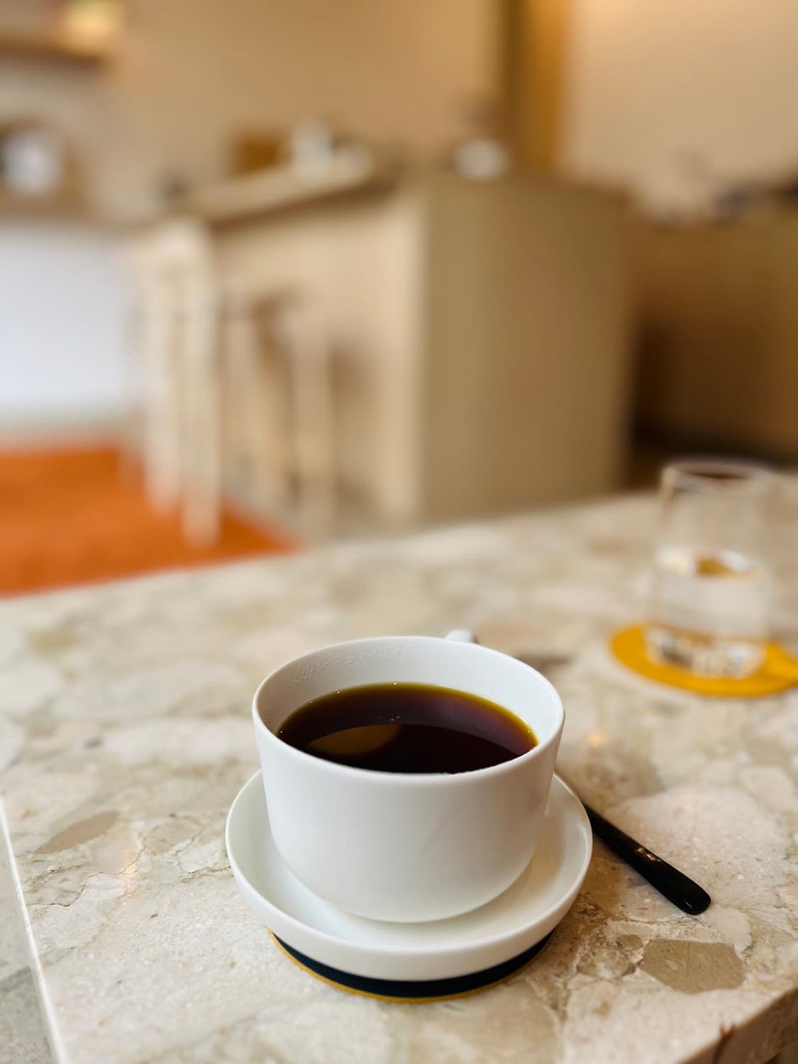 Klover Coffee Showroom — specialty coffee shop in Paris (photo 2)