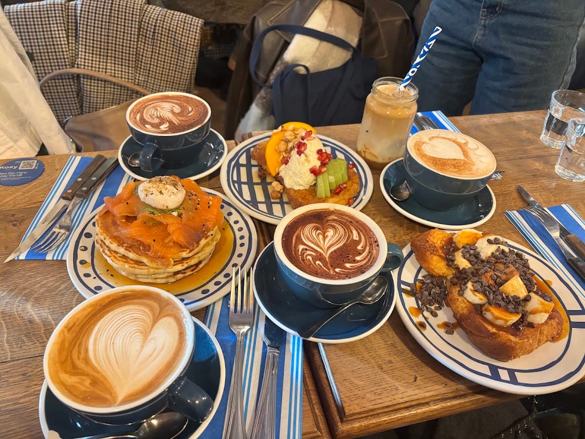 Kozy - Rue du Petit Pont, specialty coffee shop in Paris (photo 2)