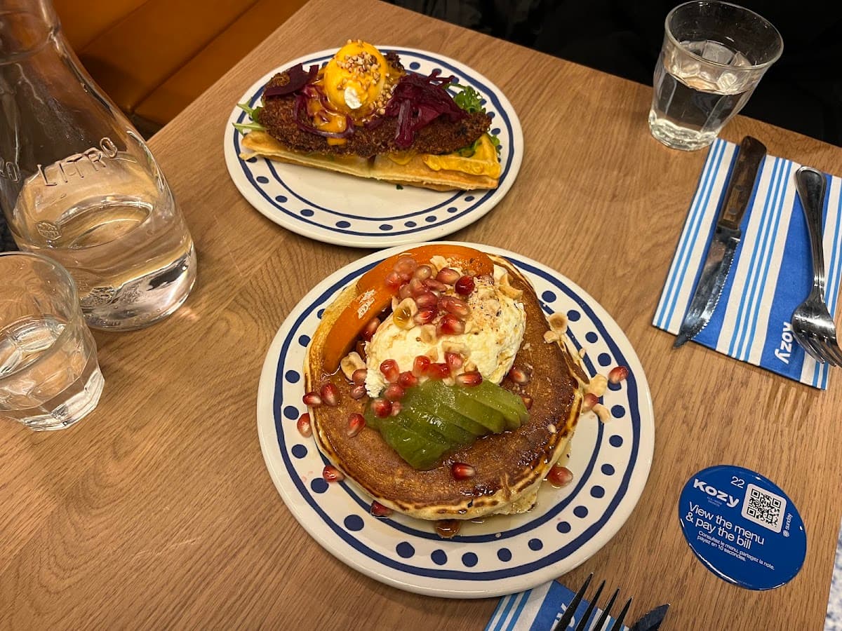Kozy Pompidou | All-week Brunch | Coffee — specialty coffee shop in Paris (photo 3)