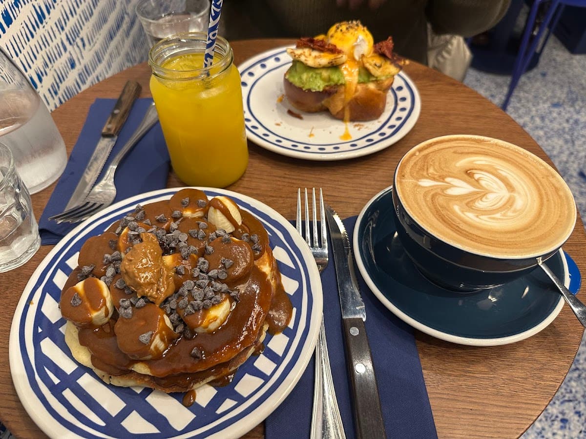 Kozy Pompidou | All-week Brunch | Coffee — specialty coffee shop in Paris (photo 7)