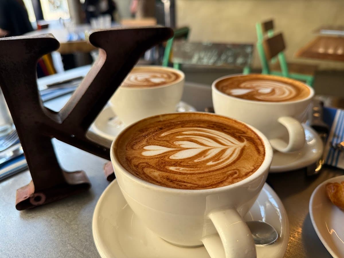 Kozy - Rue La Fayette — specialty coffee shop in Paris (photo 7)
