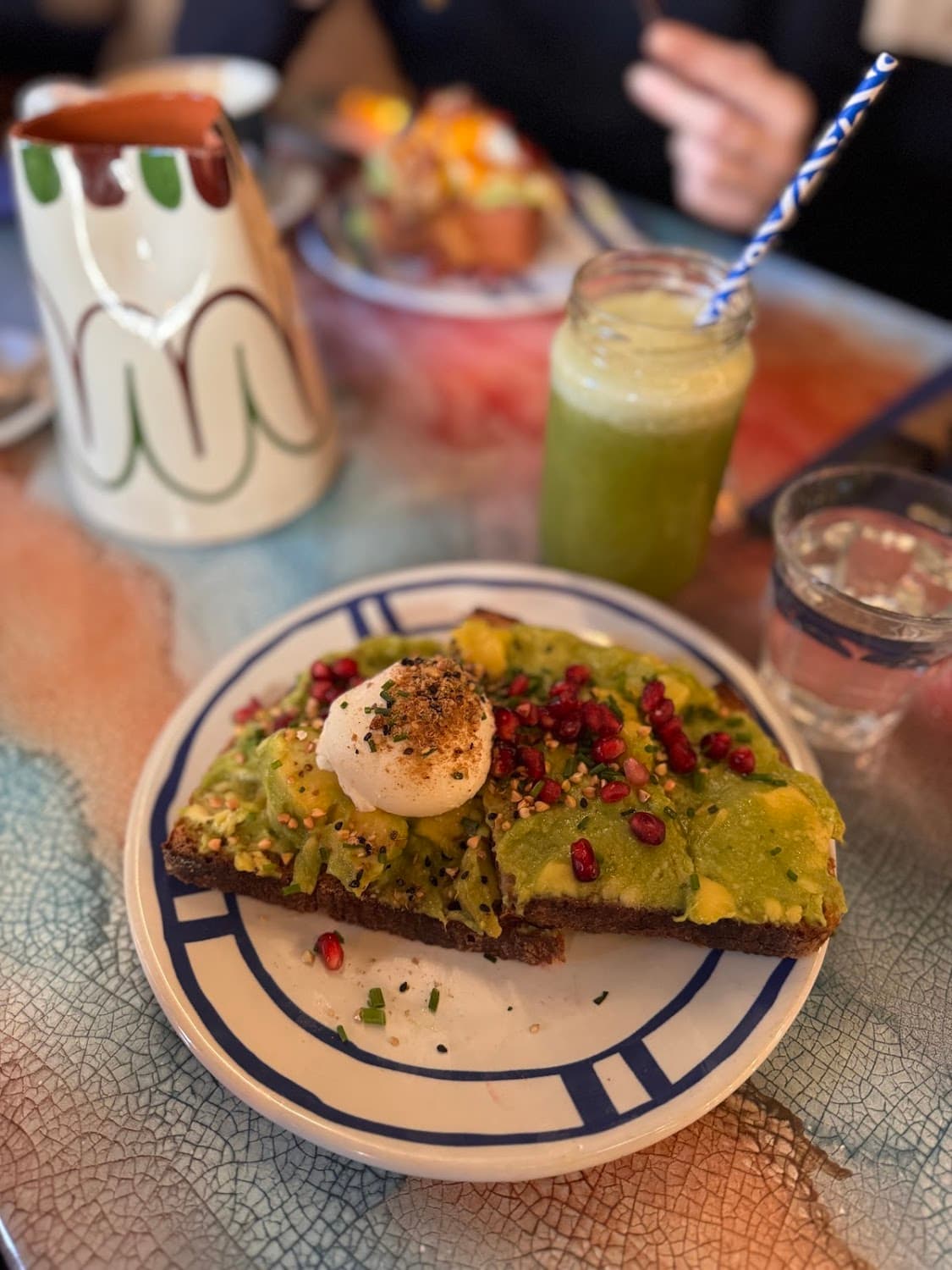Kozy - Rue La Fayette — specialty coffee shop in Paris (photo 6)