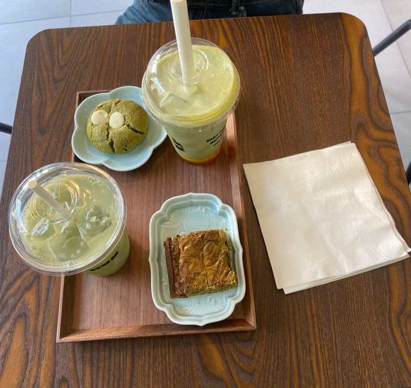 Kun — specialty coffee shop in Paris (photo 7)