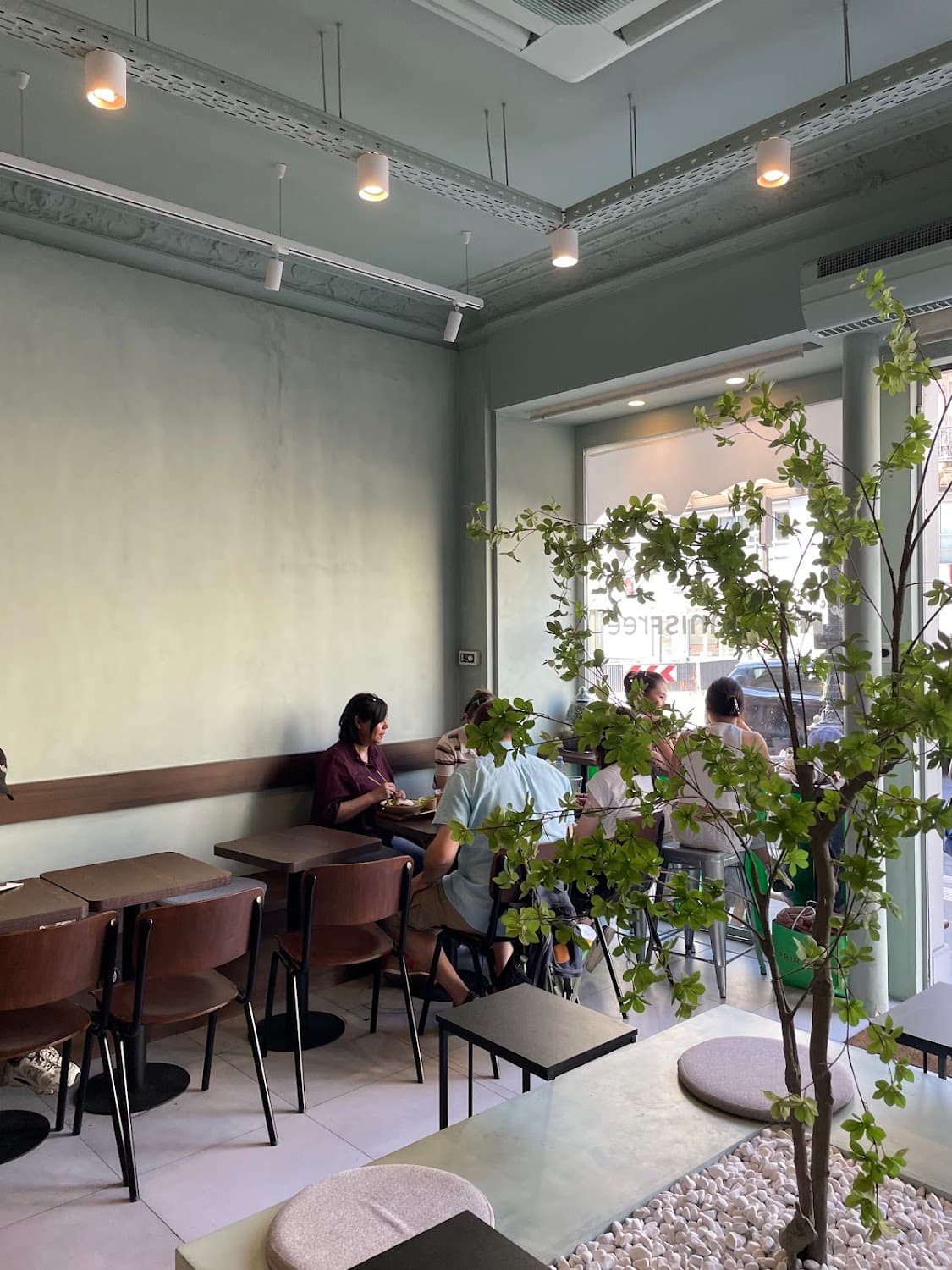 Kun — specialty coffee shop in Paris (photo 3)