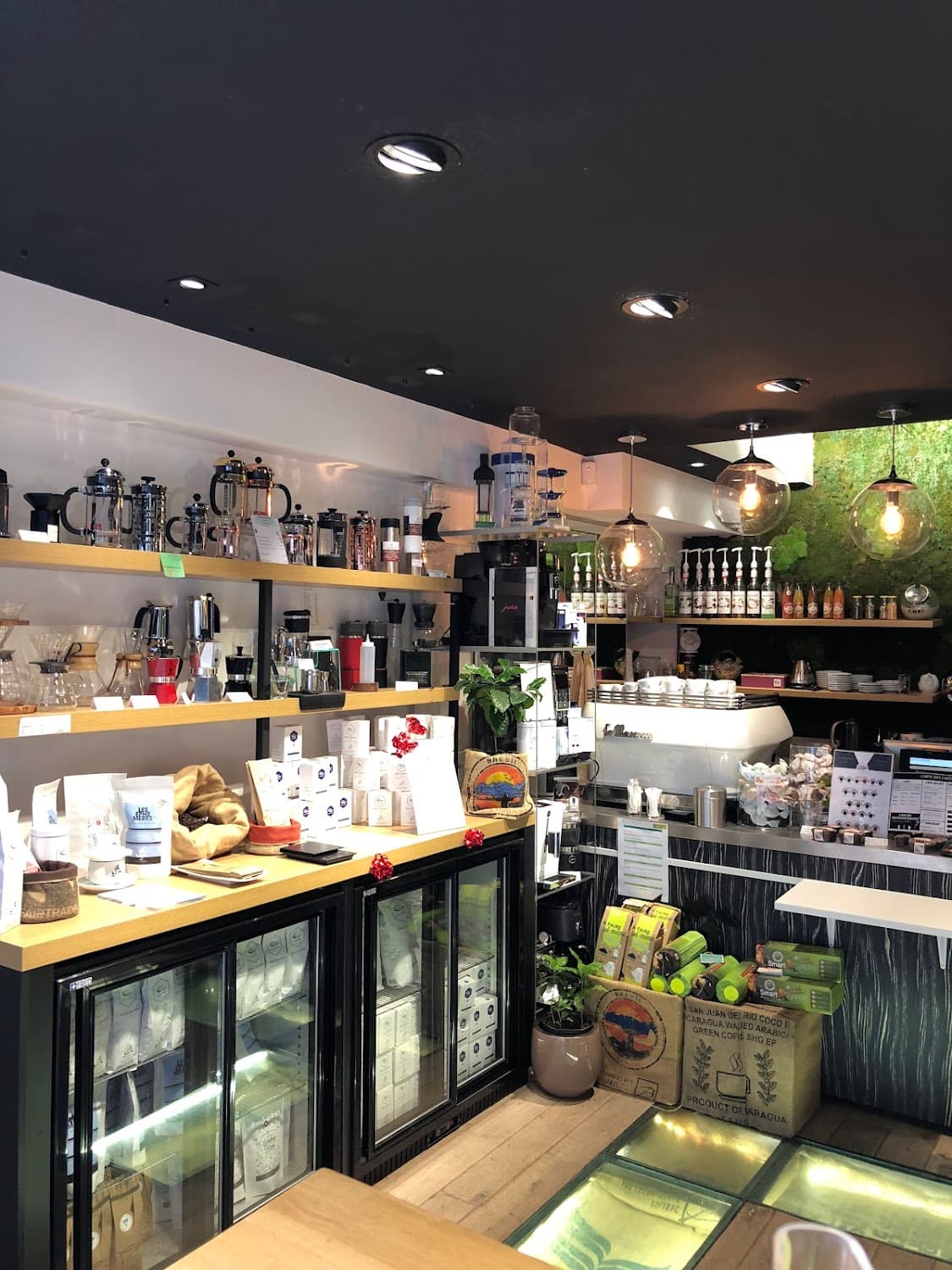 La Boutique Caron, specialty coffee shop in Paris (photo 8)