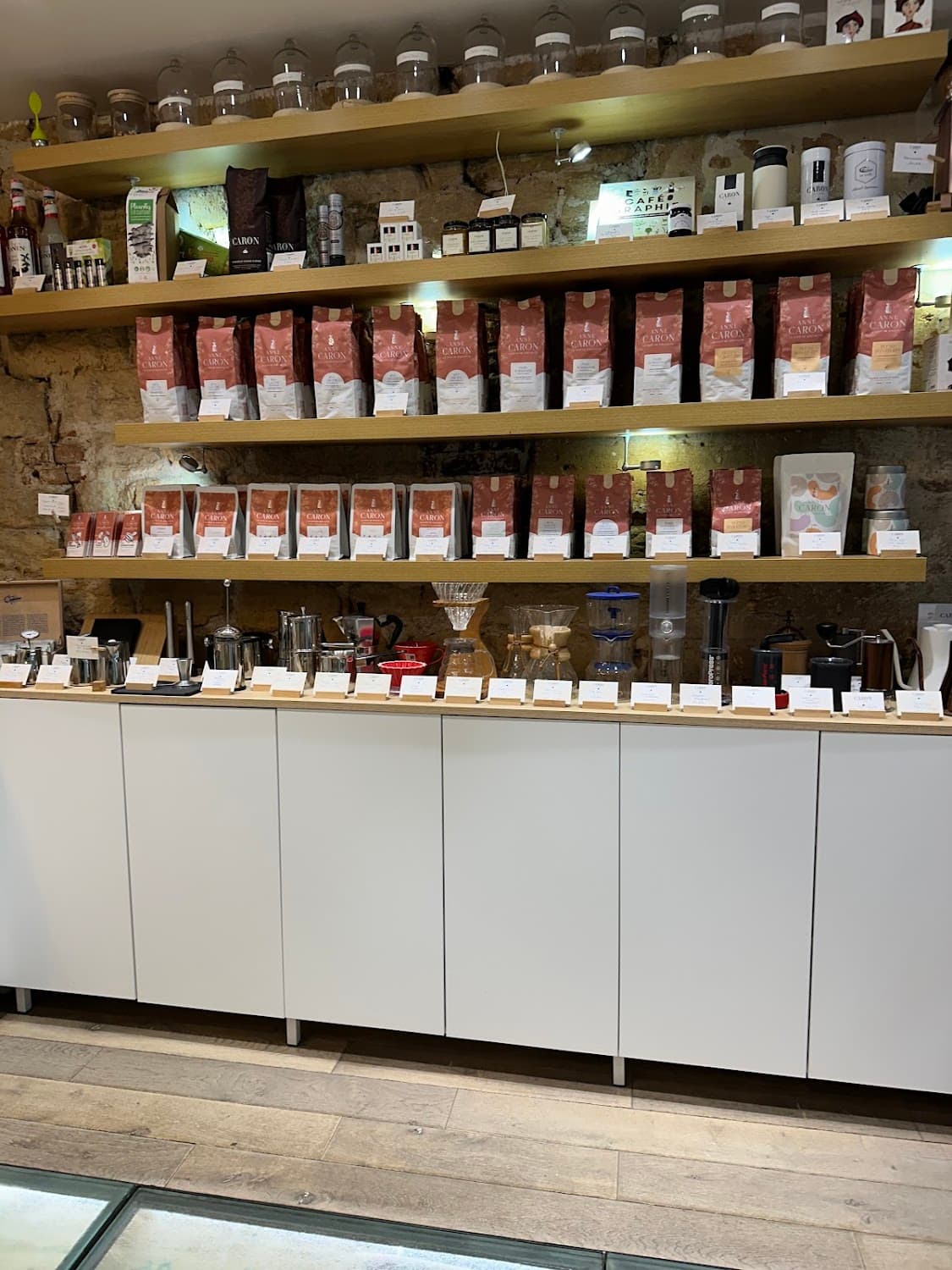 La Boutique Caron, specialty coffee shop in Paris (photo 6)