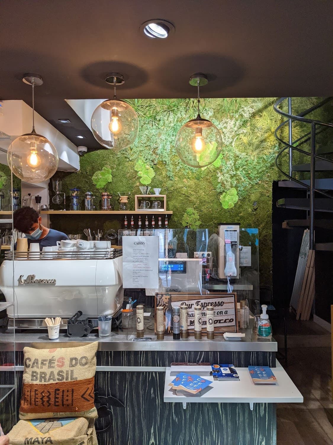 La Boutique Caron — specialty coffee shop in Paris (photo 6)