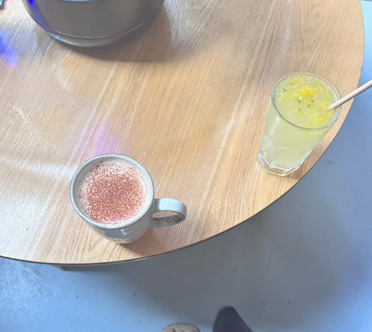 La Cafête Perchée — specialty coffee shop in Paris (photo 2)