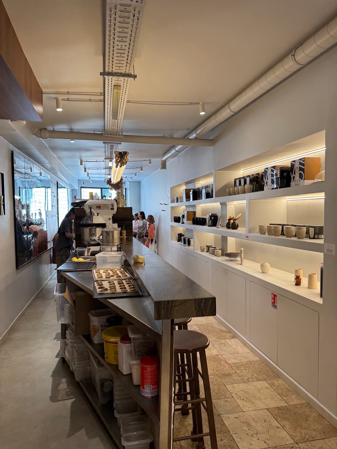 Lactem - Rue Croix des Petits Champs — specialty coffee shop in Paris (photo 2)
