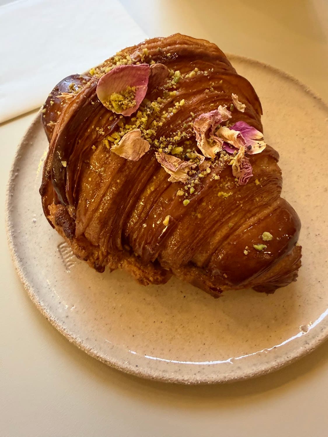 Lalla Coffee — specialty coffee shop in Paris (photo 6)