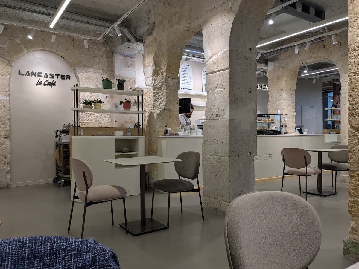 Lancaster Le Café — specialty coffee shop in Paris (photo 1)