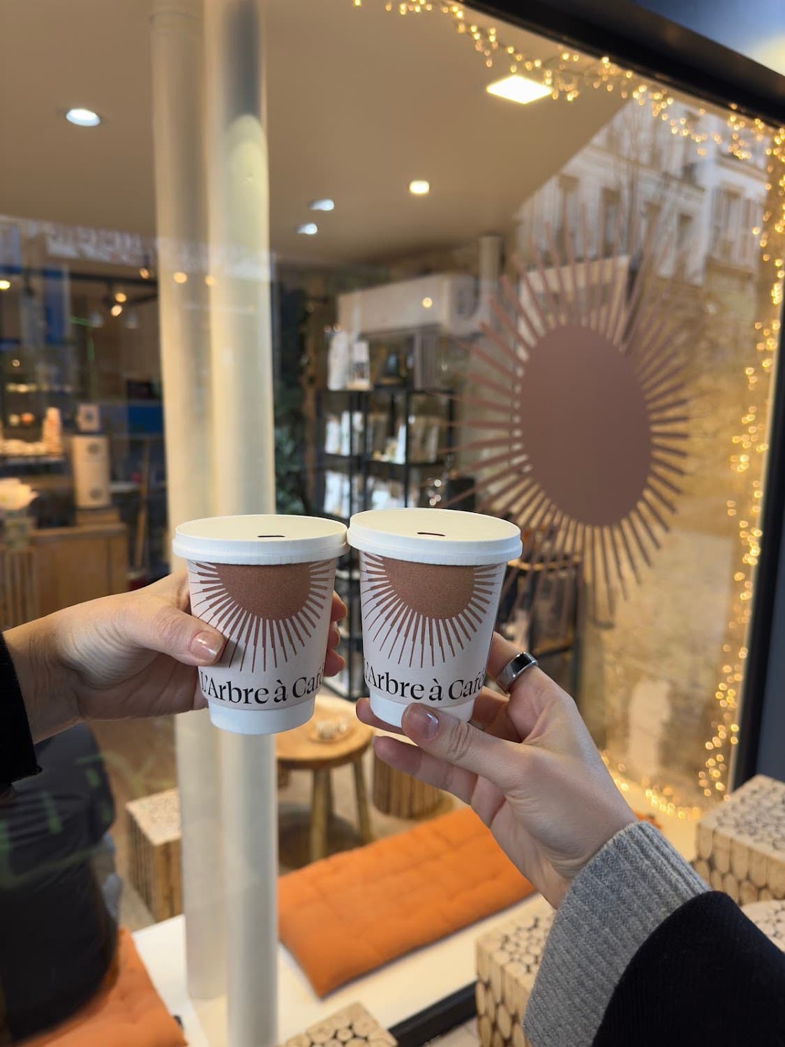 L'Arbre à Café - Rue des Martyrs — specialty coffee shop in Paris (photo 7)