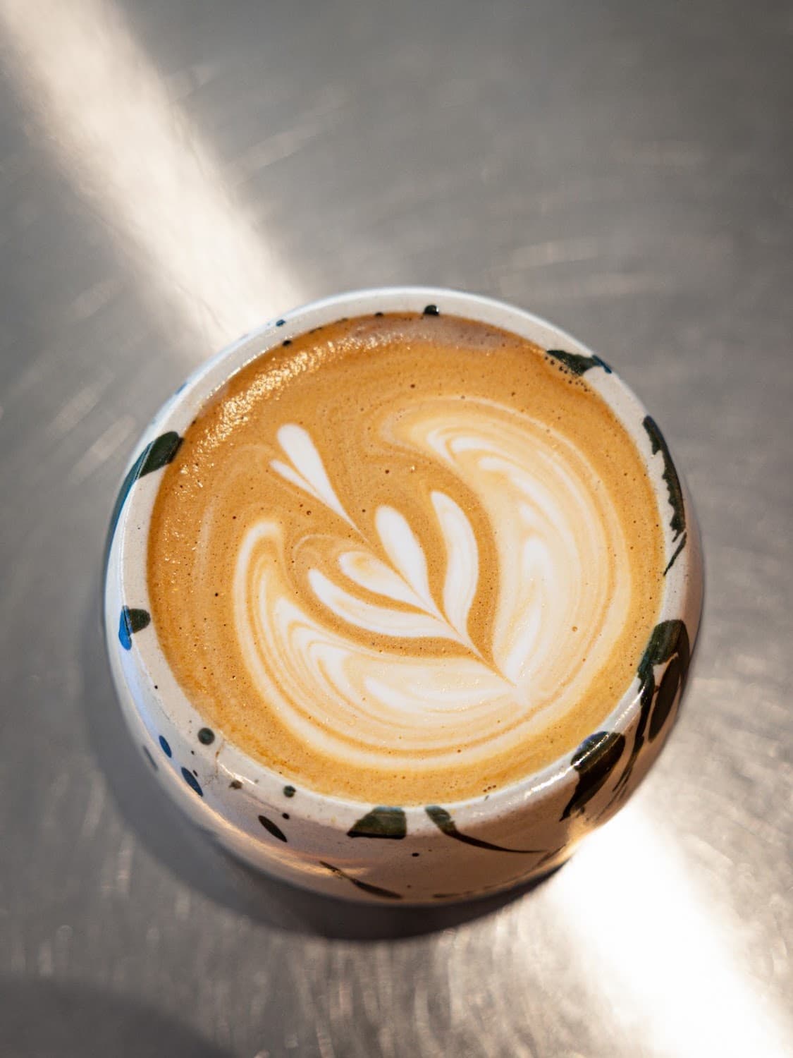 LATTE CLUB - Rue Réaumur, specialty coffee shop in Paris (photo 2)