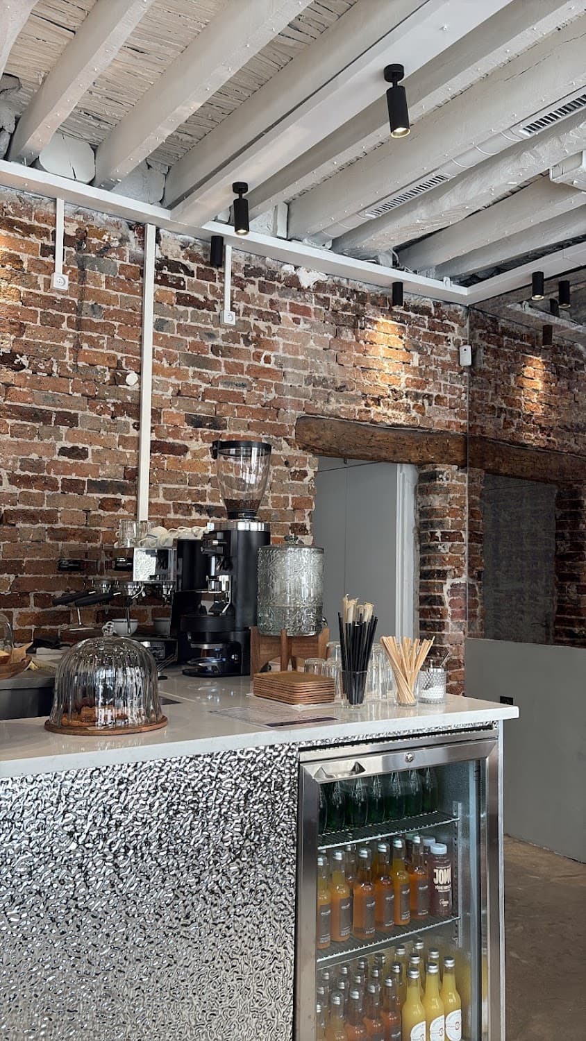 Le 23, specialty coffee shop in Paris (photo 5)